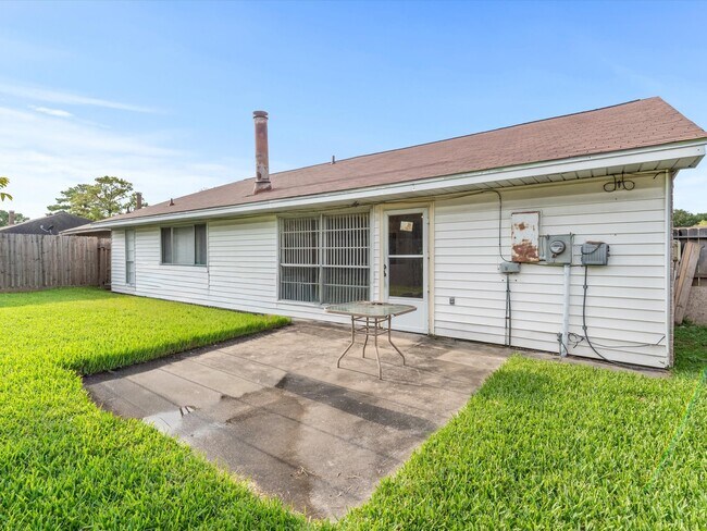 Building Photo - 13515 Wimbledon Oaks Dr