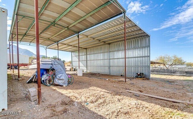 Building Photo - 3232 Carver Rd