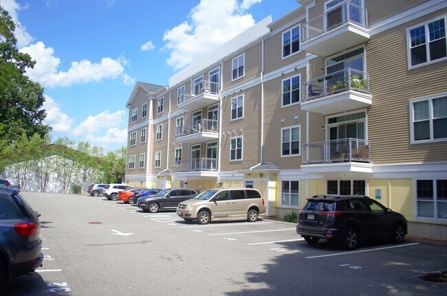 Building Photo - 130 Tremont St