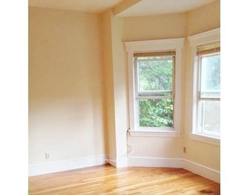 Building Photo - 16 Follen St