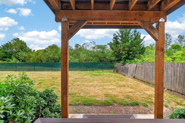 Building Photo - Centrally Located Studio Apartment in Beaverton