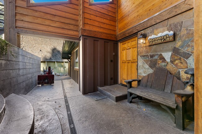 Building Photo - SKI LEASE: "Lake Views from Hot Tub, Sauna...