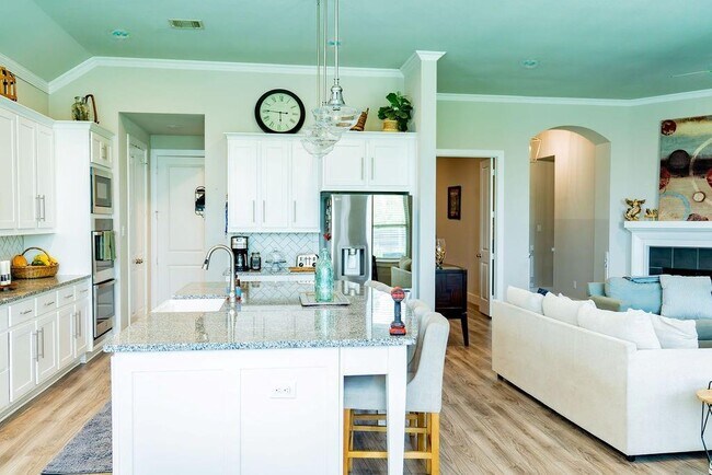 Building Photo - 17469 Chestnut Cove Dr