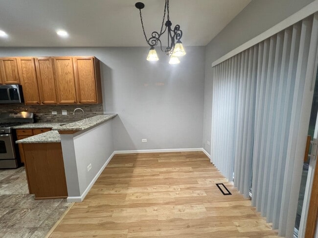 Building Photo - 17542 Gilbert Dr