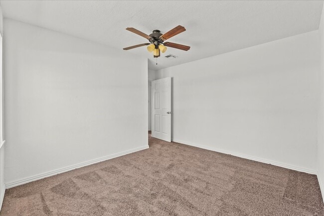 Building Photo - 1002 Orange St