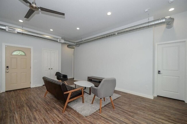 Building Photo - 3424-3426 Tuam St