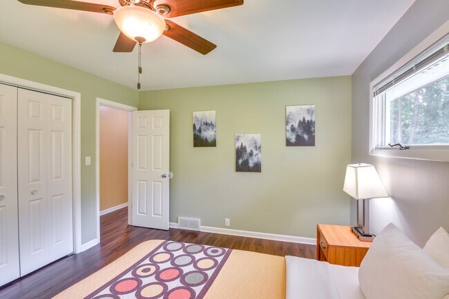 Building Photo - 4152 Sawyer Rd