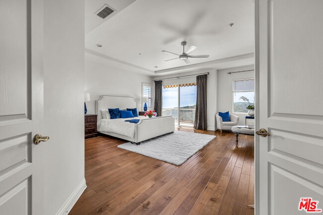 Building Photo - 16730 Calle De Catalina