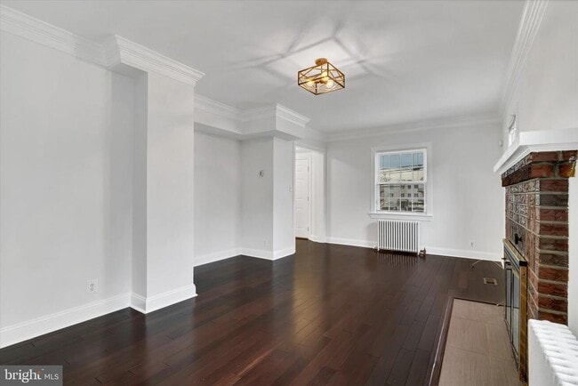 Building Photo - 1002 Chillum Rd