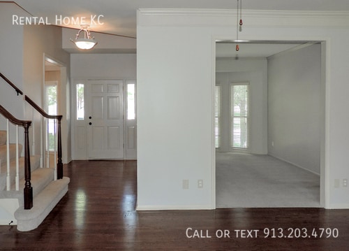 Building Photo - 15715 Beverly Ct