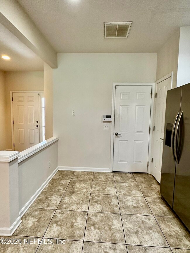 Building Photo - 11223 Campfield Cricle