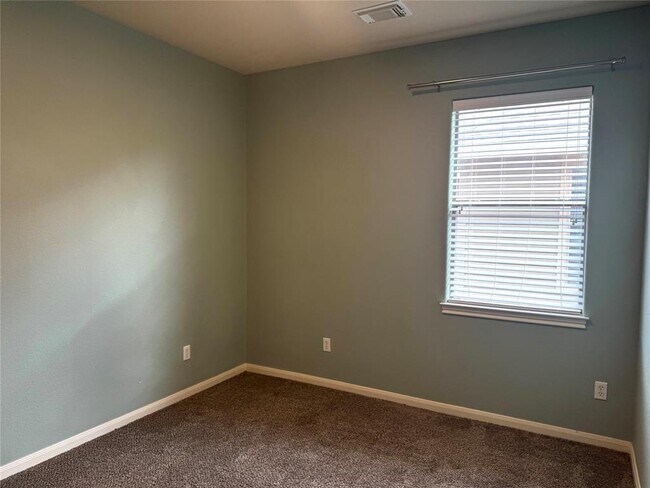 Building Photo - 11400 W Parmer Ln