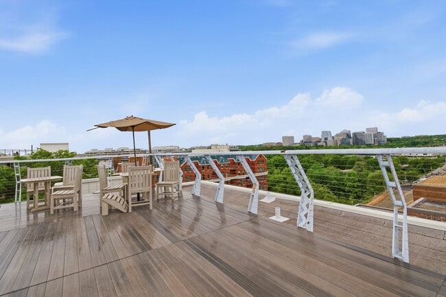 Building Photo - 2515 K St NW