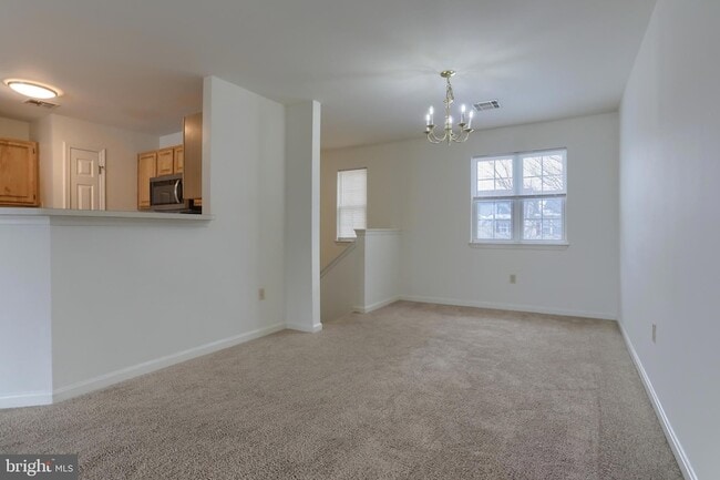 Building Photo - 211 Sparrow Rd