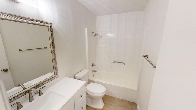 Building Photo - "Charming 3-Bed, 2-Bath Gem with 1,654 Sq Ft of Comfort in Temple, TX!"