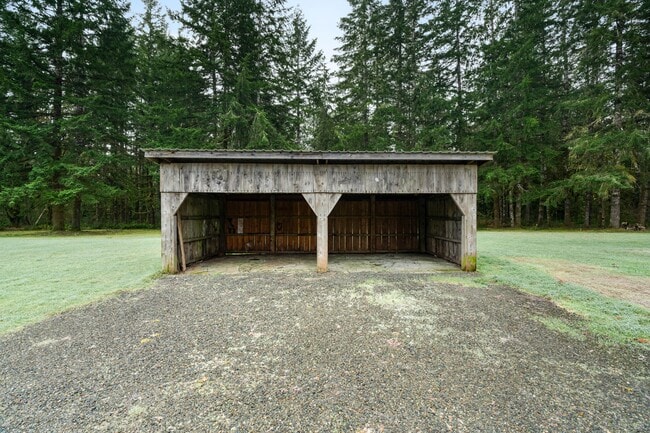 Building Photo - 117 Benthein Rd