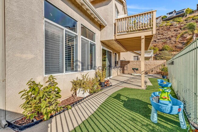 Building Photo - 6042 E Birdcage Ct