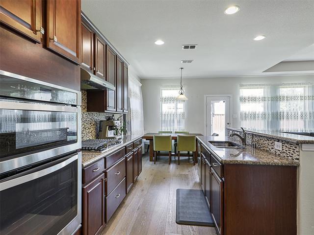 Building Photo - 2613 Sunstar Dr