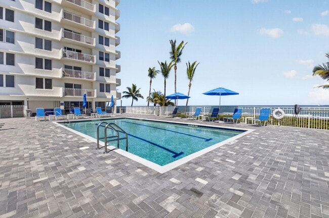 Building Photo - 3215 S Ocean Blvd