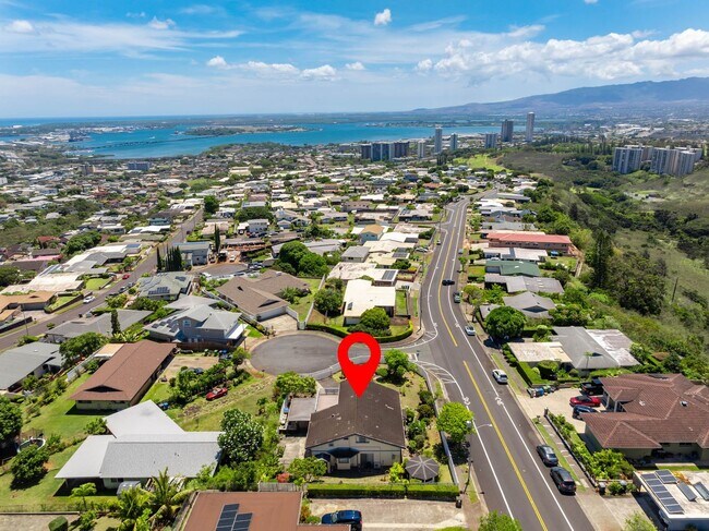 Building Photo - Single Family Home with views of Pearl Har...
