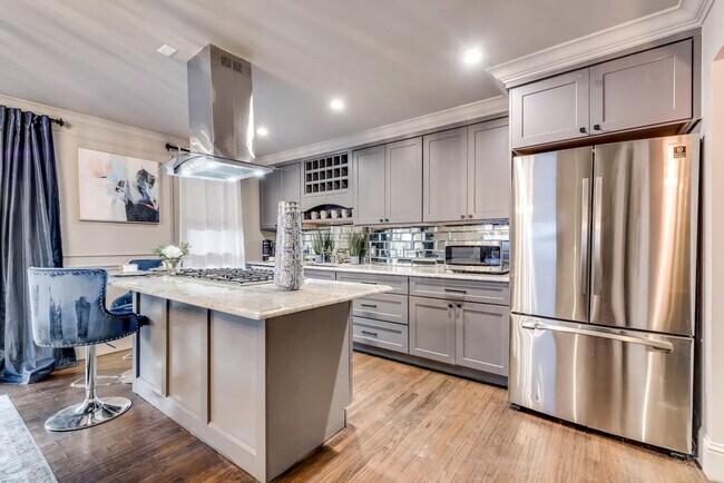 Building Photo - 4803 Junius St