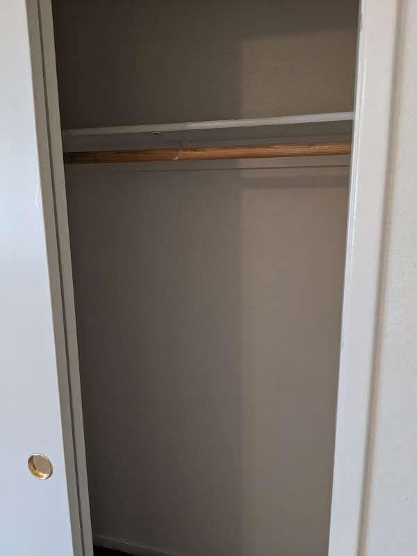 Building Photo - Competitively priced Two Bedroom Apartment Home! Do Not Miss Out On This Amazing Opportunity!