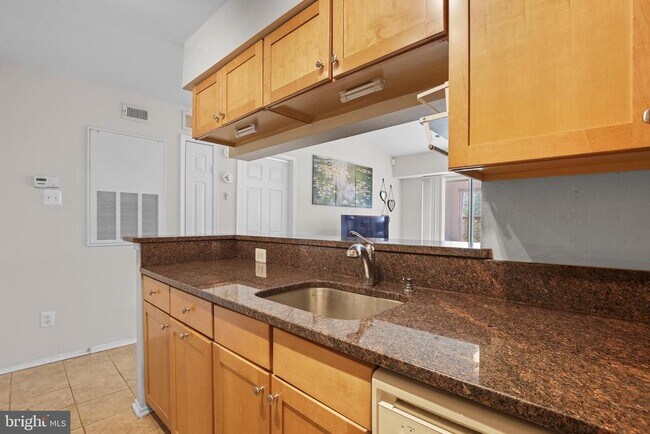 Building Photo - 3313 Wyndham Cir