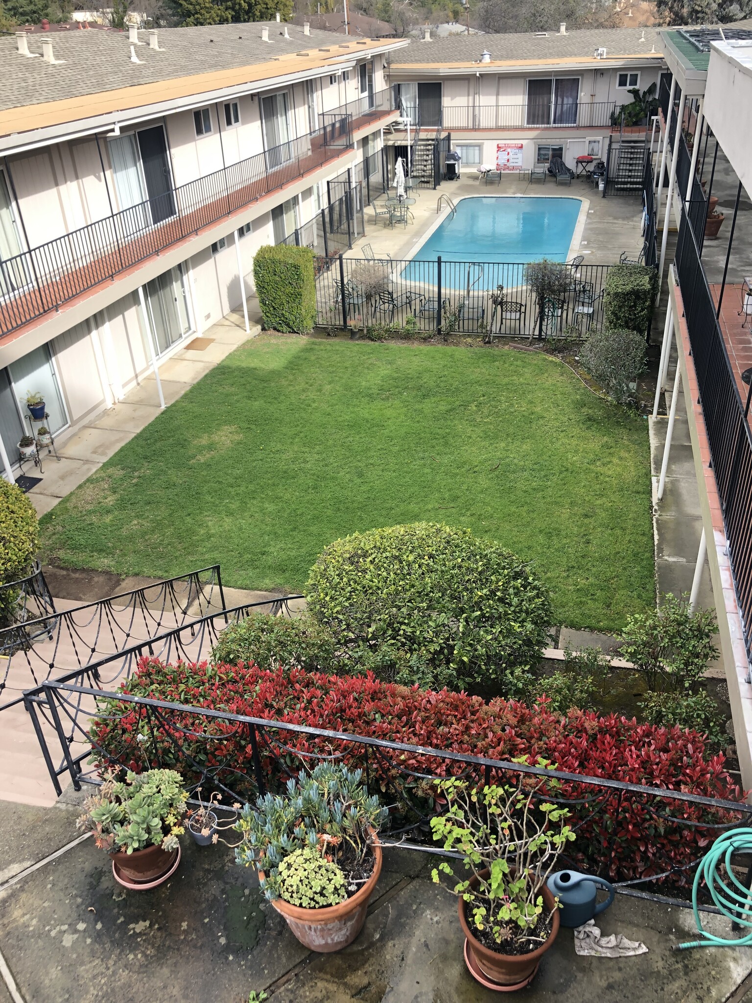 Building Photo - 141 Towne Terrace