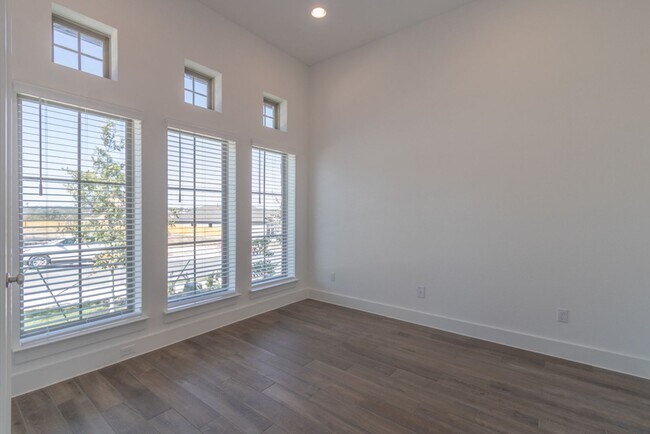 Building Photo - 1408 Plum Tree Way