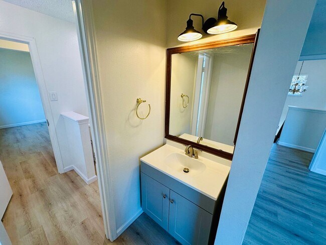 Building Photo - A Stunning 3-Bedroom 2.5-Bath 2 Storey Hom...