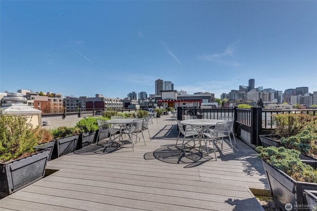 Building Photo - 1620 Belmont Ave