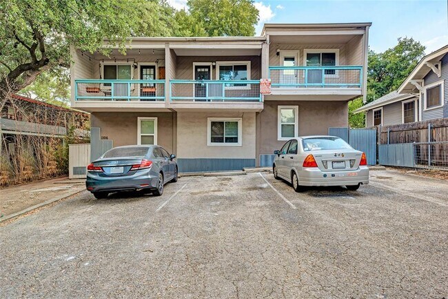 Primary Photo - 1106 W 22nd St
