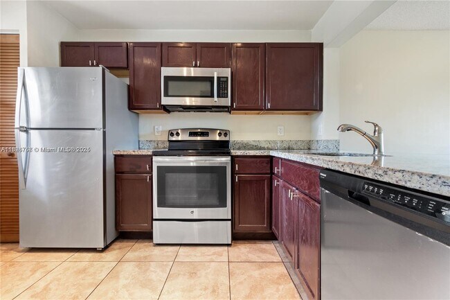 Primary Photo - 880 NE 207th Terrace