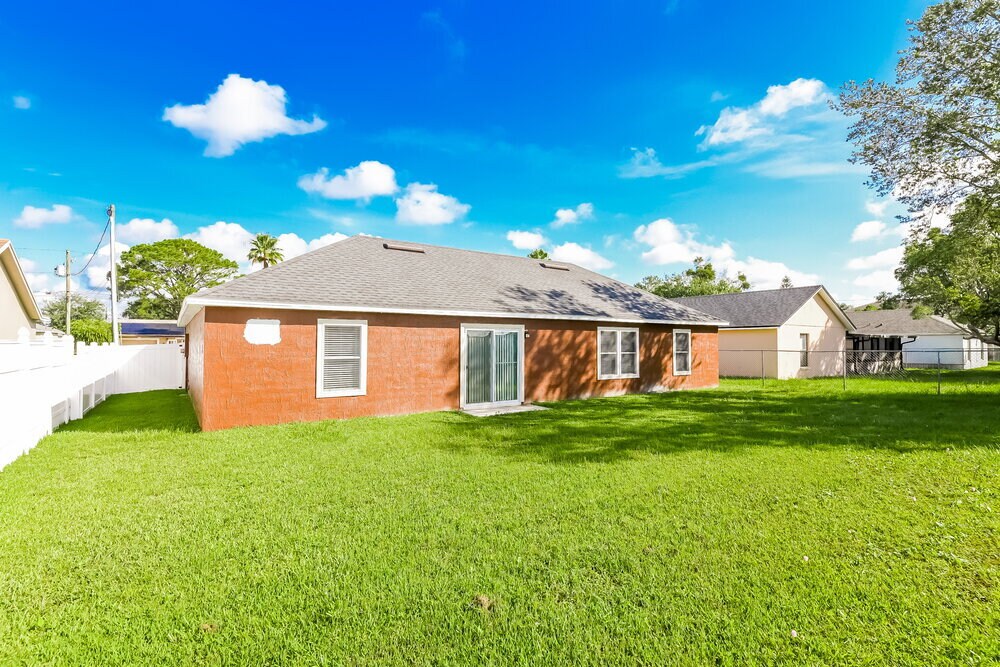 Building Photo - 264 Magellan Dr