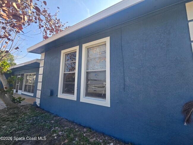 Building Photo - 39 E Azalea Cir