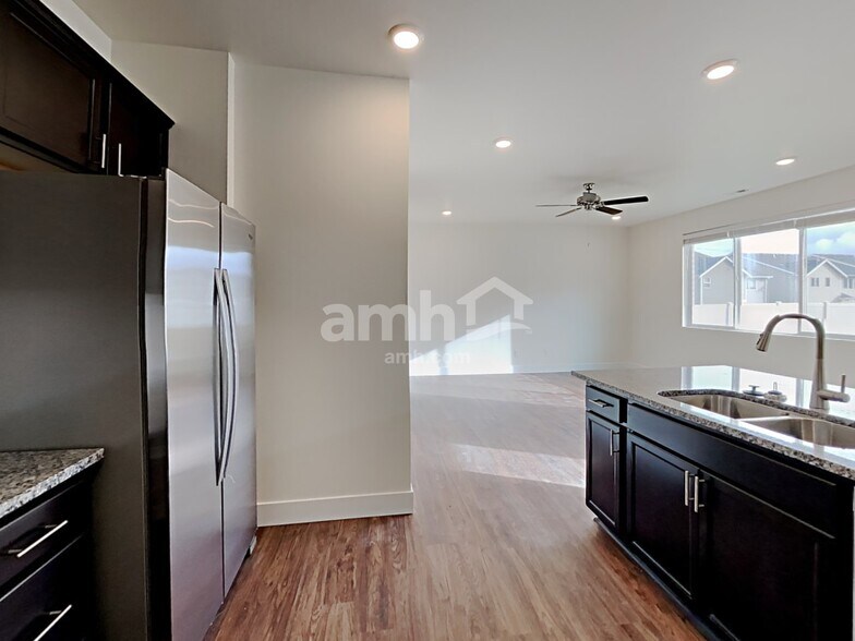 Building Photo - 19311 17th Ave Ct E