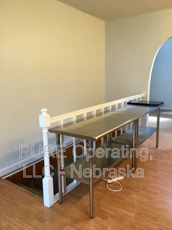 Building Photo - 4214 Pierce St