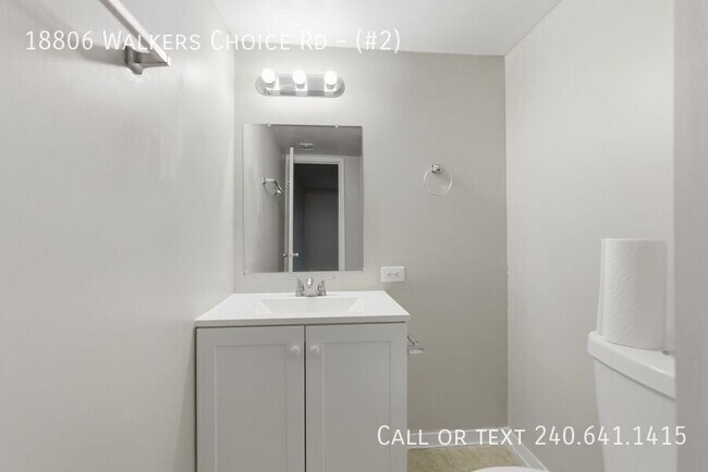 Building Photo - 18806 Walkers Choice Rd