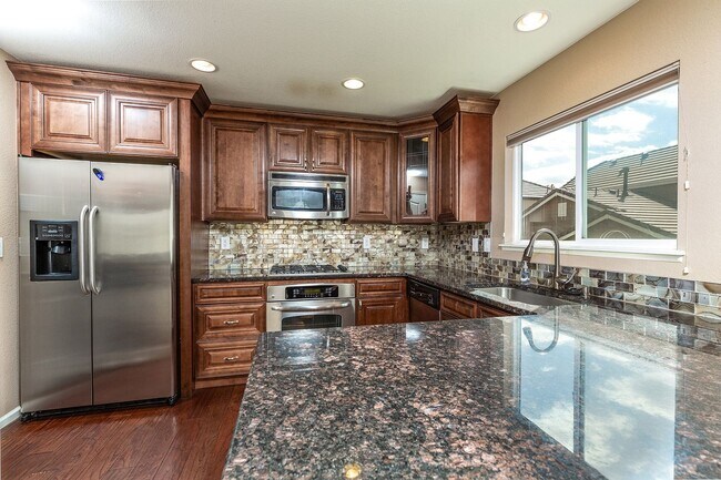 Building Photo - Single Family Home for Rent in the Northgate Area