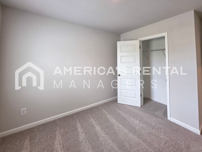 Building Photo - New Construction Home for Rent in Lincoln!