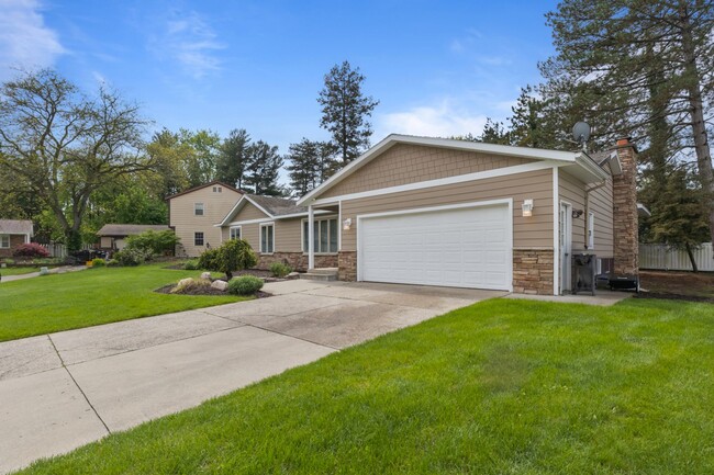 Building Photo - Charming 3-Bedroom Ranch in Quiet Cul-de-Sac