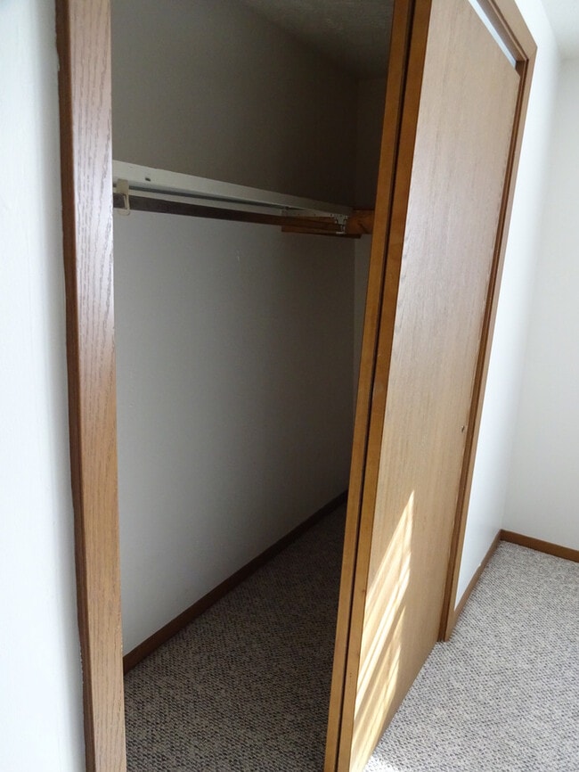 Building Photo - Townhouse with a nice view