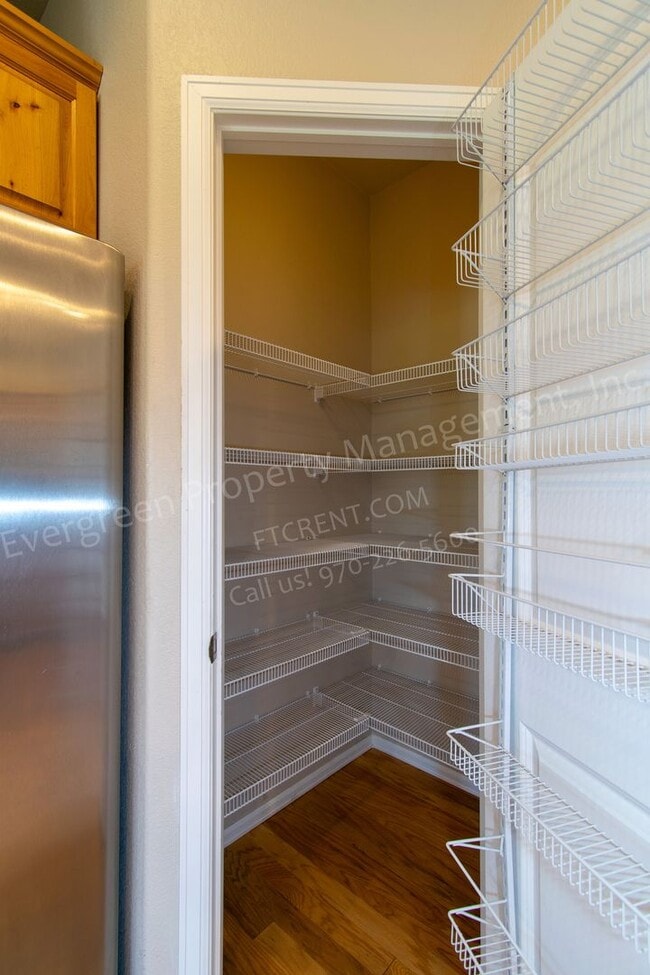 Building Photo - 2802 Exmoor Ln