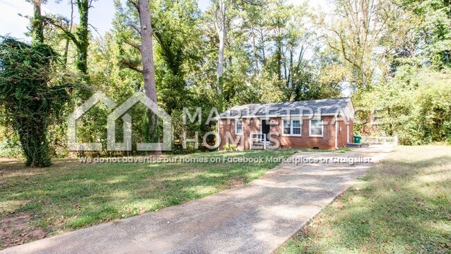 Building Photo - 3516 Maryvale Dr