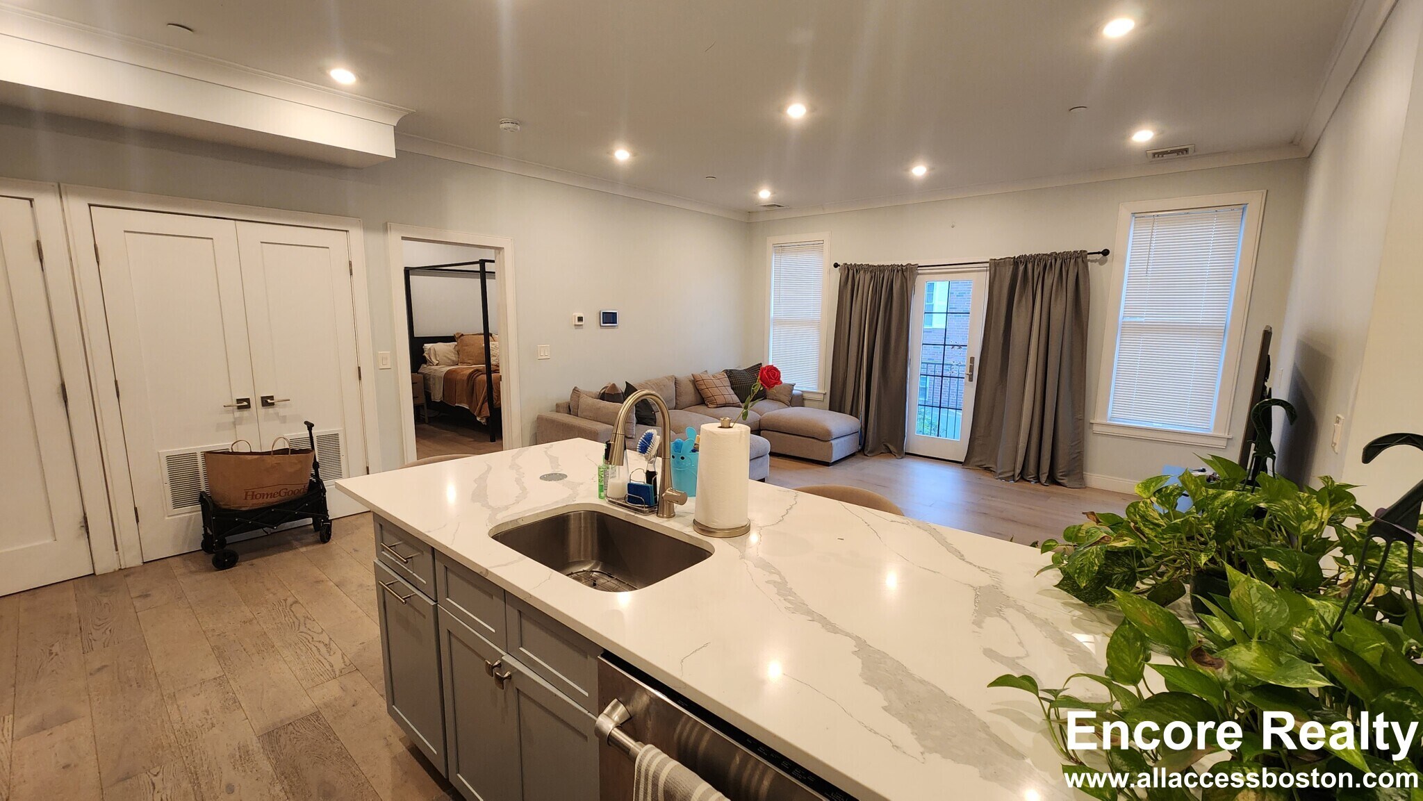 Building Photo - 39 Cummins Hwy