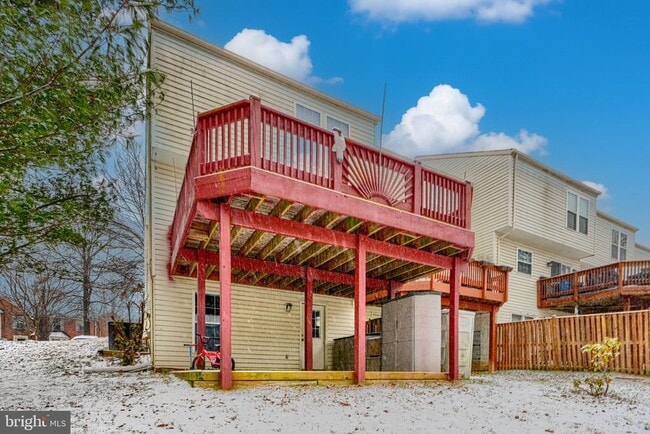 Building Photo - 10 Bluestem Ct