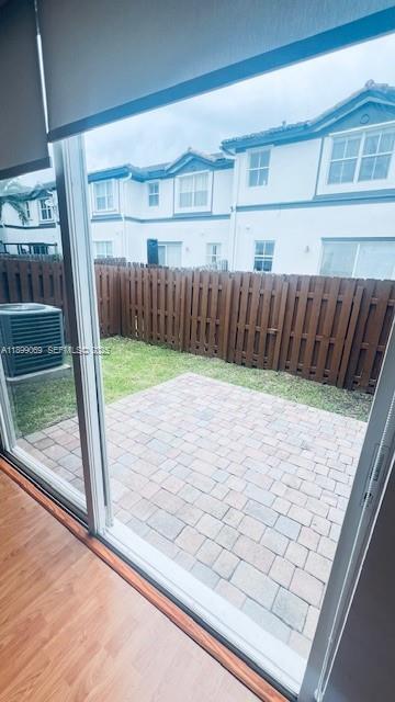 Building Photo - 7611 NW 115th Ct