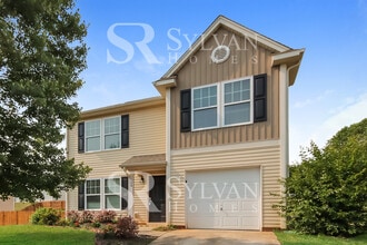 Building Photo - Prepare to fall in love with this 3 bedroom, 2.5 bathroom home