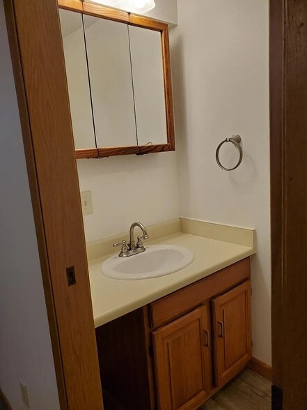 Building Photo - 606 Deeded Ln SW