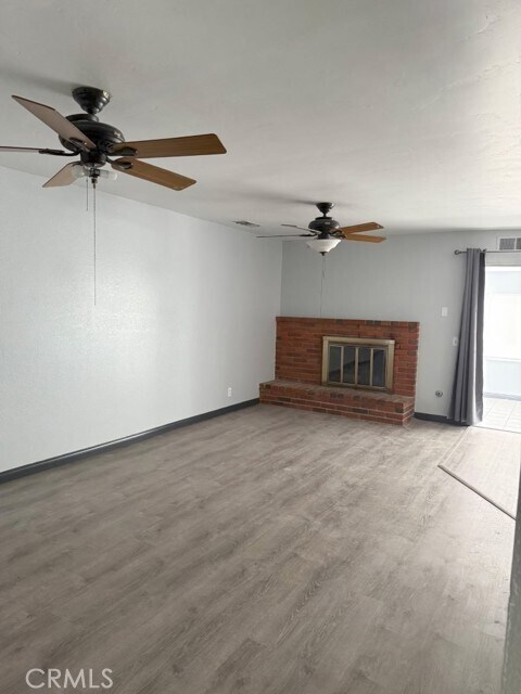 Building Photo - 936 Pinion Dr